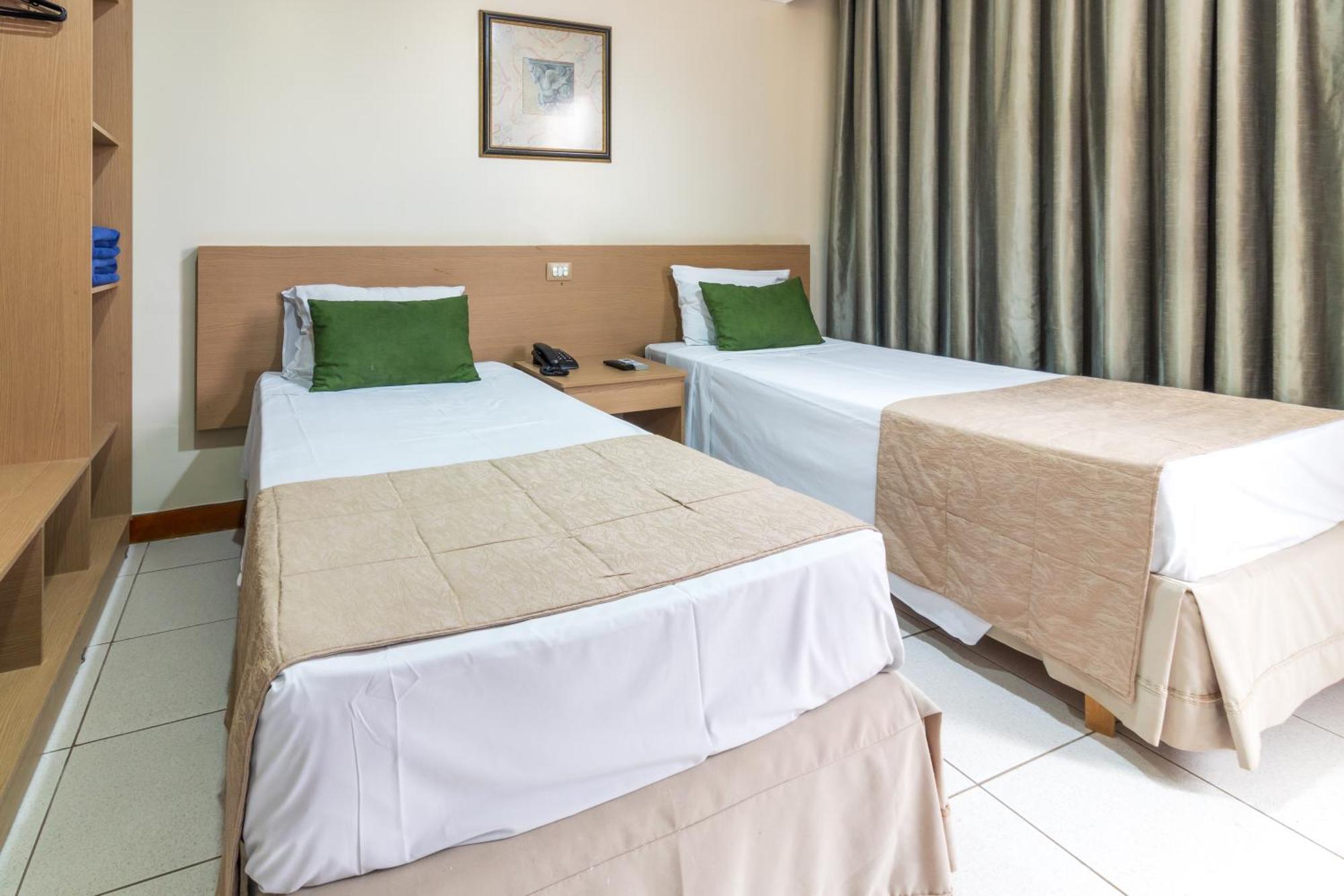 Umuarama Plaza Hotel By Castelo Itaipava Goiania Exterior photo