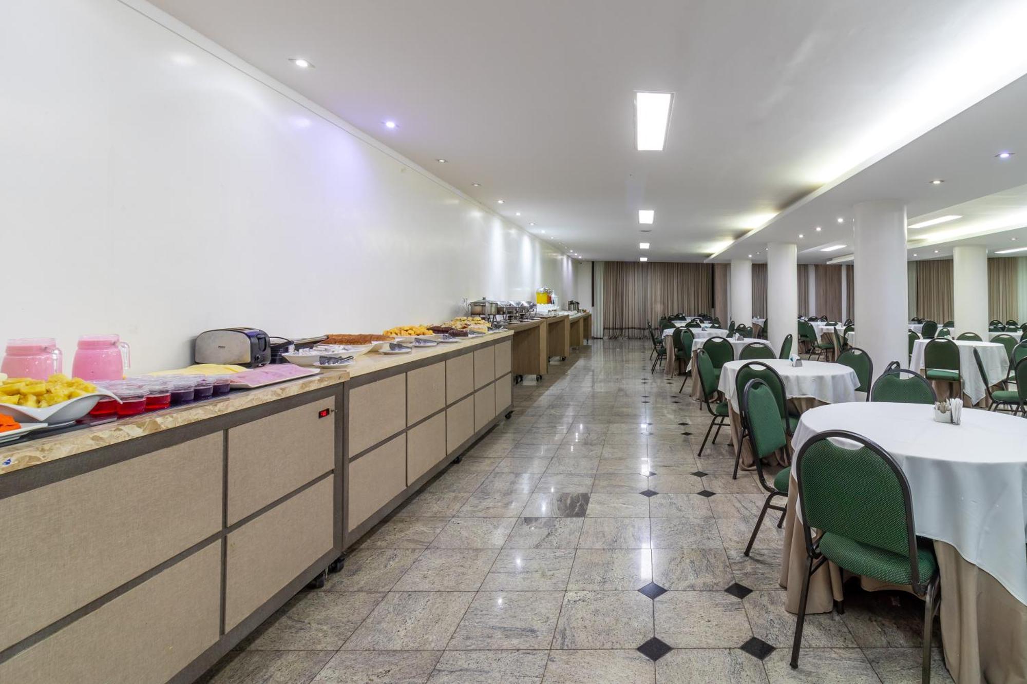 Umuarama Plaza Hotel By Castelo Itaipava Goiania Exterior photo